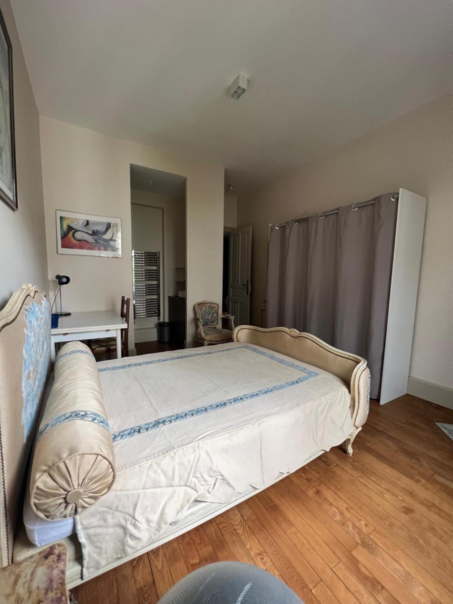Hyper Centre ,Jolie Chambre Climatisee Avec Parking Securise Gratuit Clermont-Ferrand Buitenkant foto